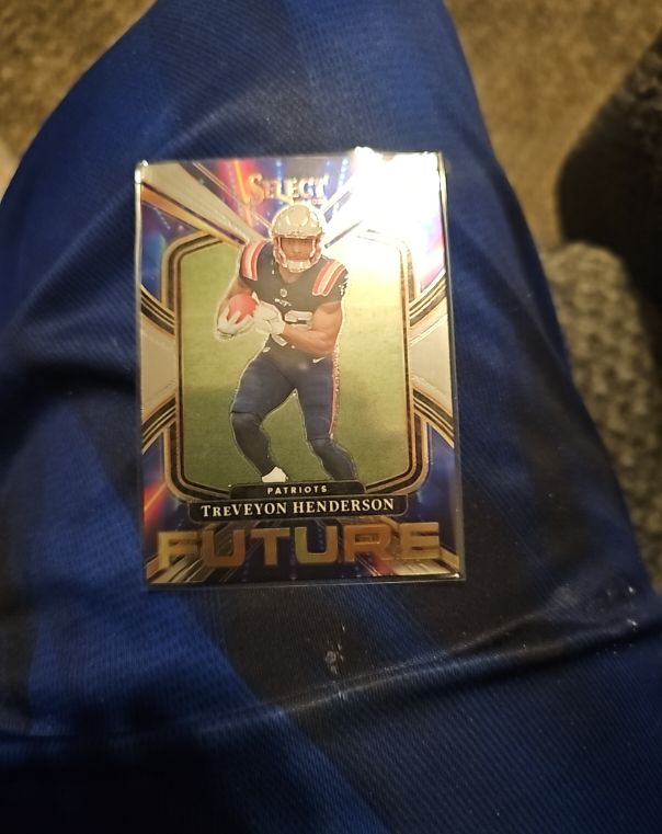 2025 Panini Select #15 Treveyon Henderson Future Rookie Insert — front