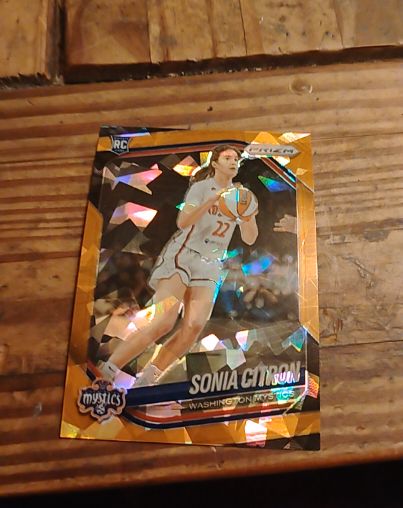 2025 Panini Prizm WNBA #122 Sonia Citron — front