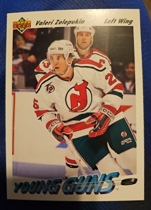 1991-92 Upper Deck #589 Valeri Zelepukin — front