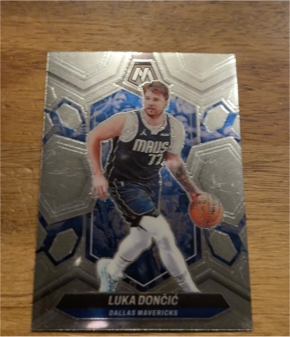 2023-24 Panini Mosaic #31 Luka Doncic — front