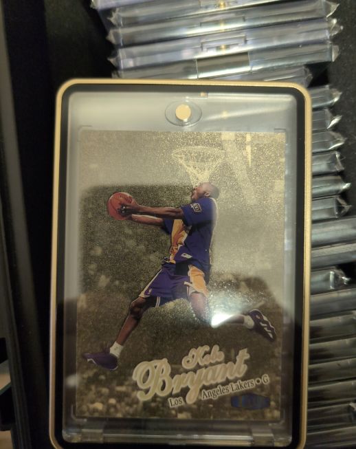 1997-98 Fleer Ultra #1G Kobe Bryant Gold Medallion Edition — front