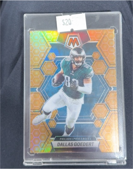 2023 Panini Mosaic #195 Dallas Goedert — front