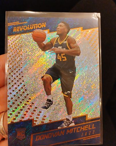 2017-18 Panini Revolution #125 Donovan Mitchell — front
