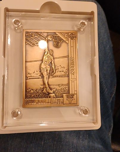 1991-92 Upper Deck #44 Michael Jordan Bronze Etched Card — front