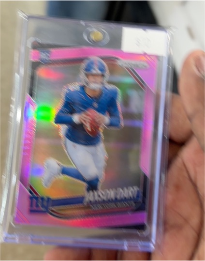 2025 Panini Prizm #332 Jaxson Dart Pink Prizm Rookie Card — front