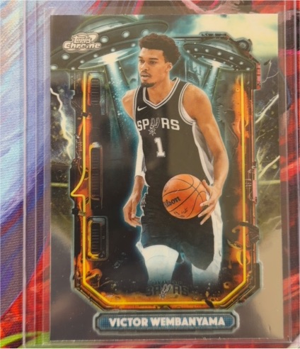 2025-26 Topps Chrome Cosmic #ET-7 Victor Wembanyama — front