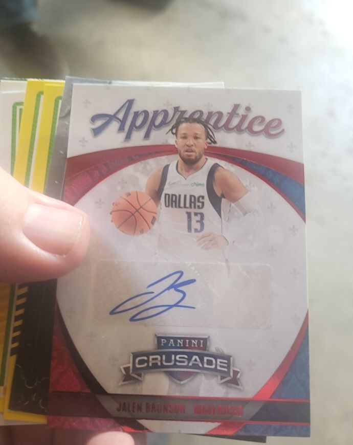 2021-22 Panini Chronicles Crusade Apprentice Auto #APP-JBR Jalen Brunson — front