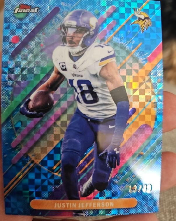 2025 Topps Finest #13 Justin Jefferson — front