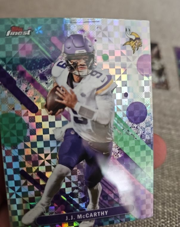 2025 Panini Mosaic #195 J.J. McCarthy — front