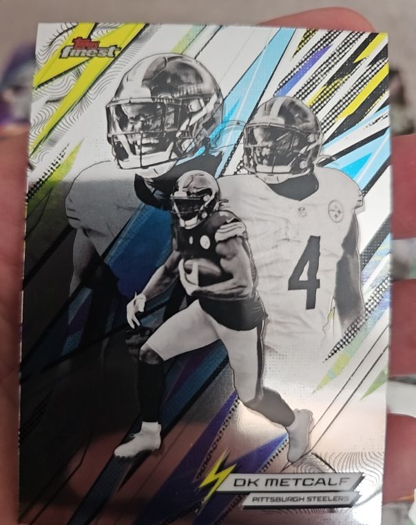 2025 Topps Finest #PK-6 DK Metcalf Power Kings — front