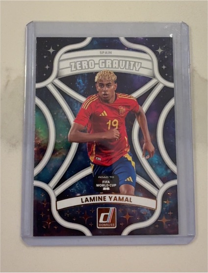 2025-26 Panini Donruss Zero Gravity #10 Lamine Yamal Spain — front