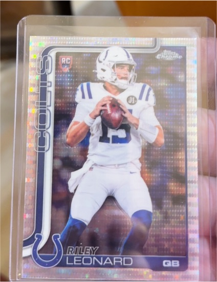 2025 Topps Chrome #318 Riley Leonard — front