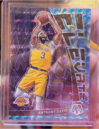 2022-23 Panini Mosaic Elevate #10 Anthony Davis — front