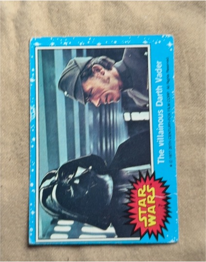 1977 Topps Star Wars #7 The Villainous Darth Vader — front