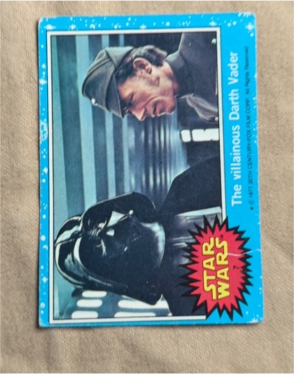 1977 Topps Star Wars #7 The Villainous Darth Vader — front