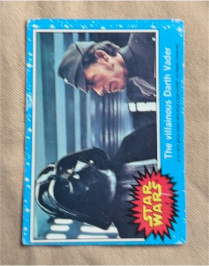 1977 Topps Star Wars #7 The Villainous Darth Vader — front