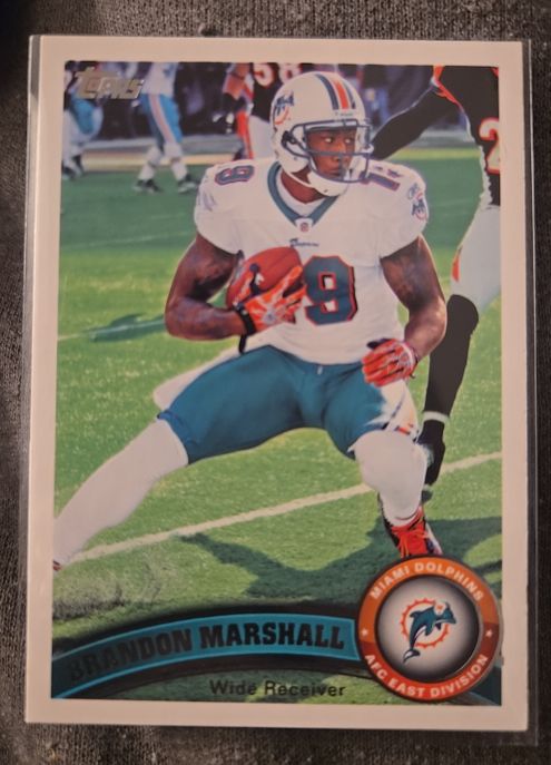 2011 Topps #136 Brandon Marshall — front