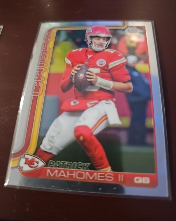 2025 Topps Chrome #148 Patrick Mahomes II — front
