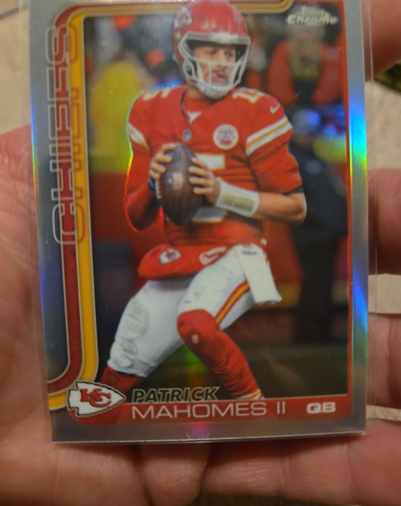 2025 Topps Chrome #148 Patrick Mahomes II — front