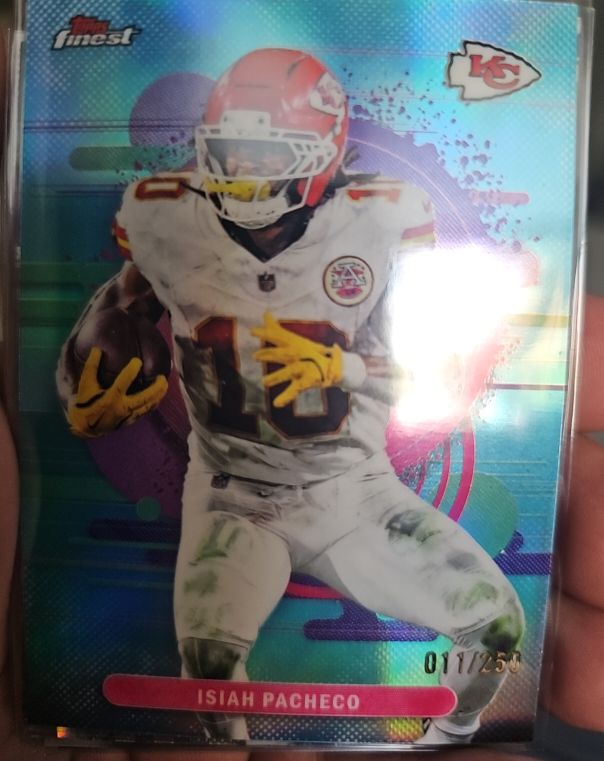 2023 Topps Finest #017 Isiah Pacheco — front
