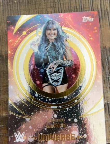 2025 Topps Universe WWE #90 Candice LeRae — front