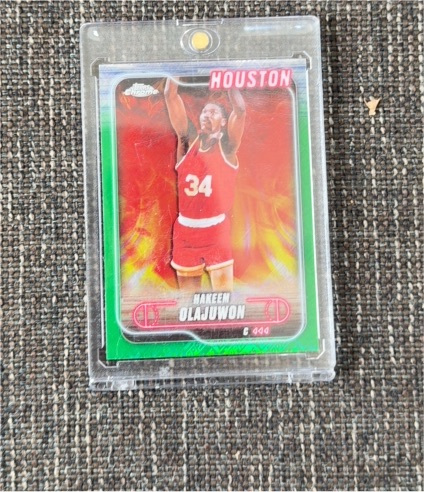 2024-25 Topps Chrome #115 Hakeem Olajuwon — front