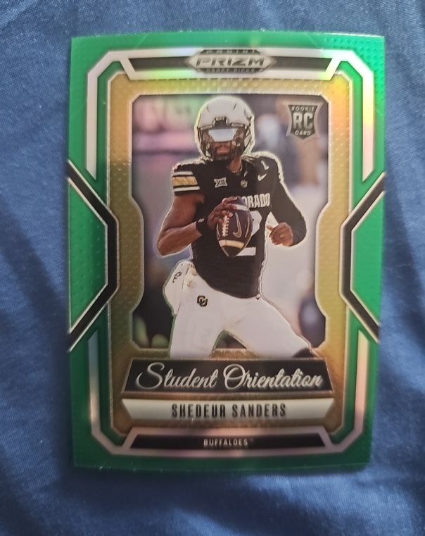 2025 Panini Prizm Draft Picks #8 Shedeur Sanders Student Orientation Green Prizm — front