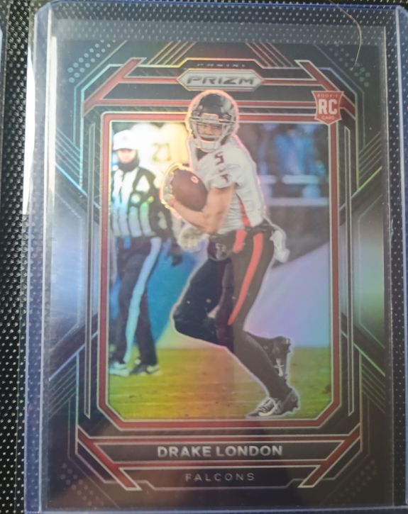 2022 Panini Chronicles Prizm Black #PB-11 Drake London — front