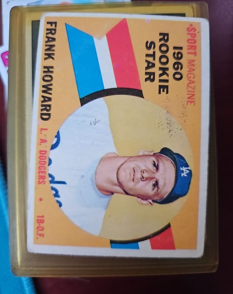 1960 Topps #132 Frank Howard Rookie Star — front