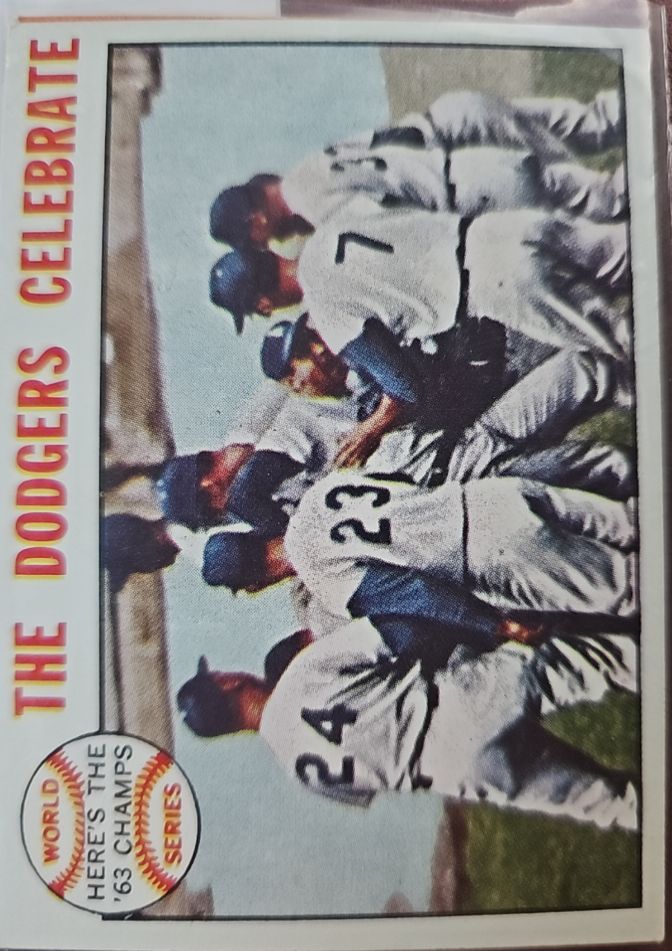 1964 Topps #140 1963 World Series - The Dodgers Celebrate — front
