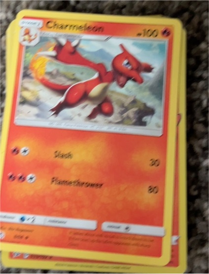 2019 Pokémon Hidden Fates #8 Charmeleon — front