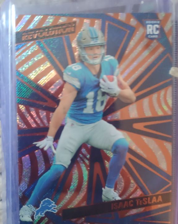 2025 Panini Revolution #212 Isaac TeSlaa — front