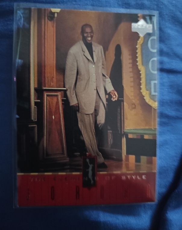 1998-99 Upper Deck #127 The Elements of Style Michael Jordan — front