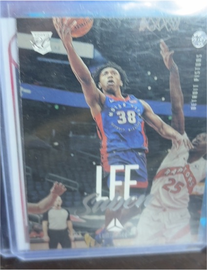 2020-21 Panini Chronicles Luminance #164 Saben Lee — front