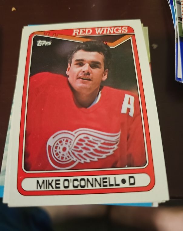 1990-91 Topps #114 Mike O'Connell — front