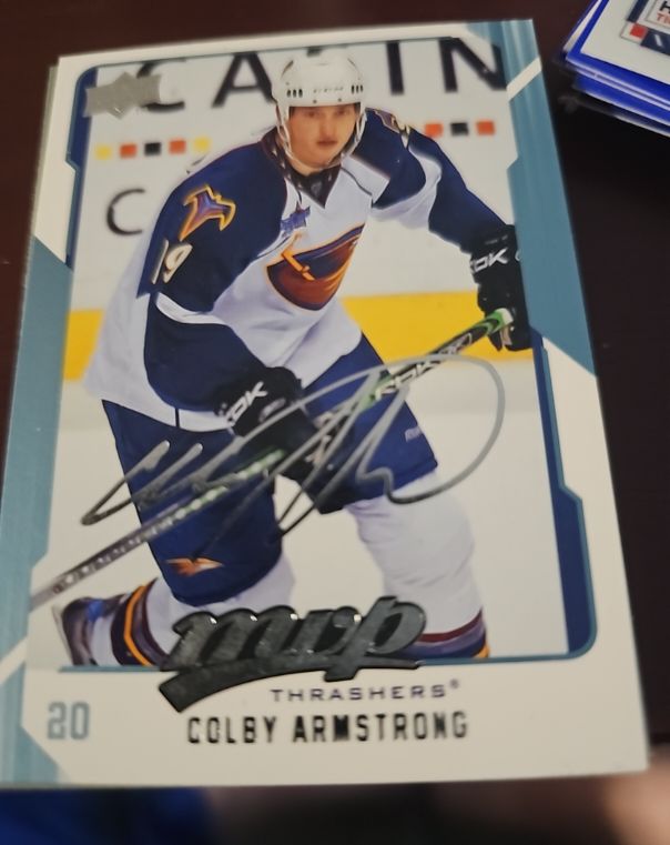 2008-09 Upper Deck MVP #15 Colby Armstrong — front