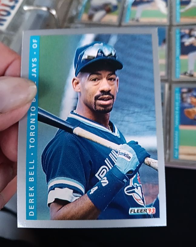 1993 Fleer #331 Derek Bell — front