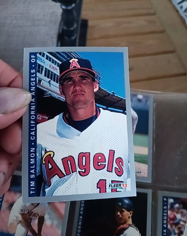 1993 Fleer #197 Tim Salmon — front