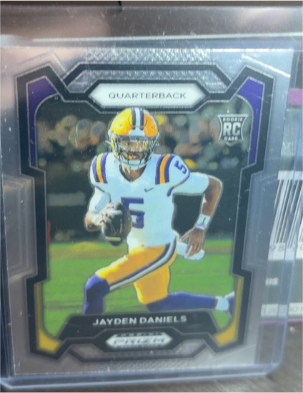 2024 Panini Prizm Draft Picks #108 Jayden Daniels — front