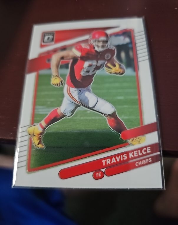 2021 Panini Donruss Optic Football #33 Travis Kelce — front