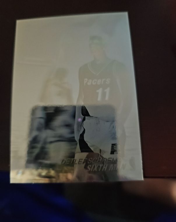 1991 Upper Deck #AW5 Detlef Schrempf Sixth Man Hologram — front