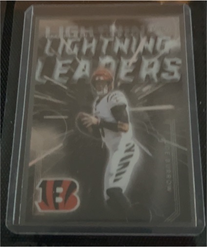 2025 Topps Chrome Lightning Leaders #LL-1 Joe Burrow — front