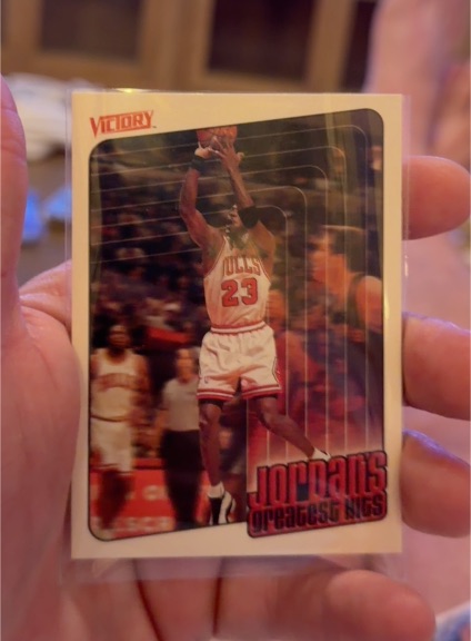 1999 Upper Deck Victory #421 Michael Jordan — front