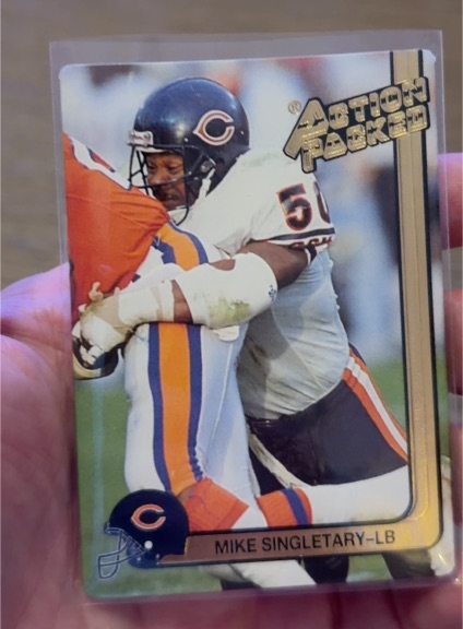 1991 Action Packed #30 Mike Singletary — front