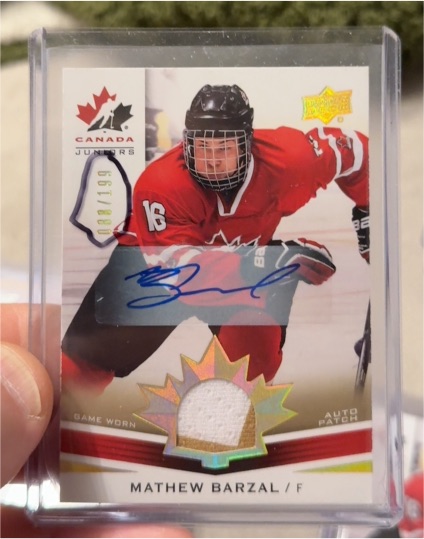 2014 Upper Deck Team Canada Juniors #008 Mathew Barzal — front