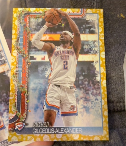 2025-26 Topps Holiday #H90 Shai Gilgeous-Alexander — front