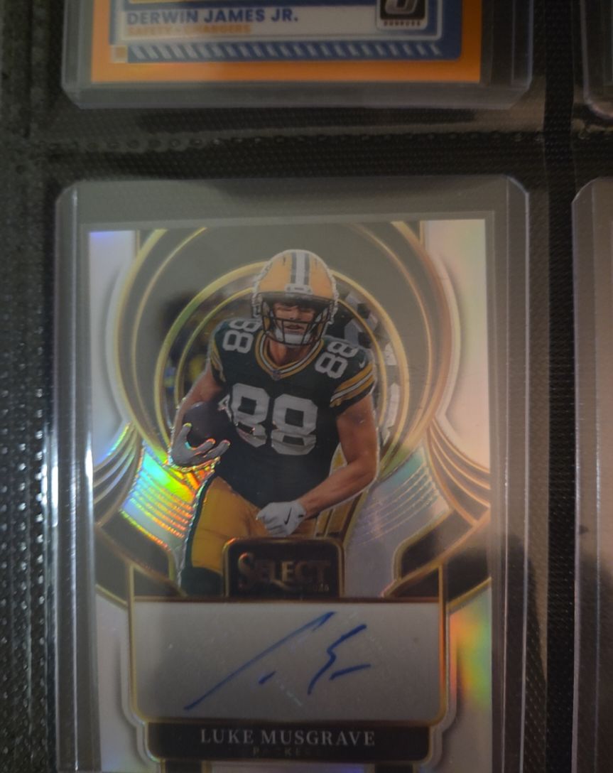2025 Panini Select #SIP-LME Luke Musgrave Select Signatures Silver Prizm Autograph — front