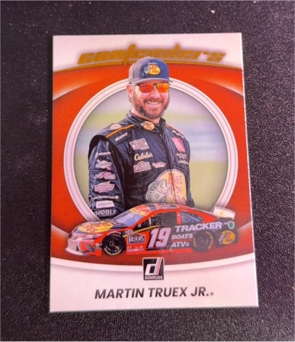 2022 Donruss Racing Contenders #C8 Martin Truex Jr. — front