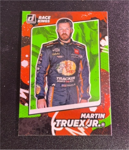 2022 Donruss Racing Race Kings #16 Martin Truex Jr. — front