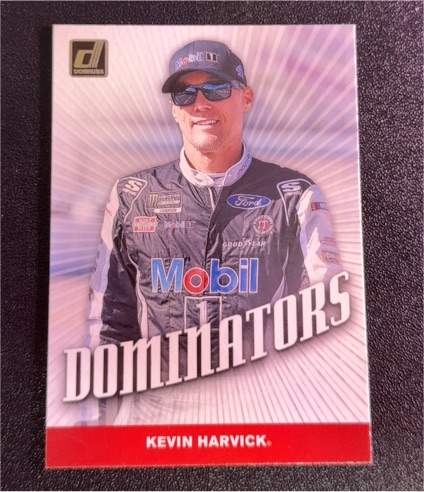 2020 Donruss Racing NASCAR Dominators #D9 Kevin Harvick — front